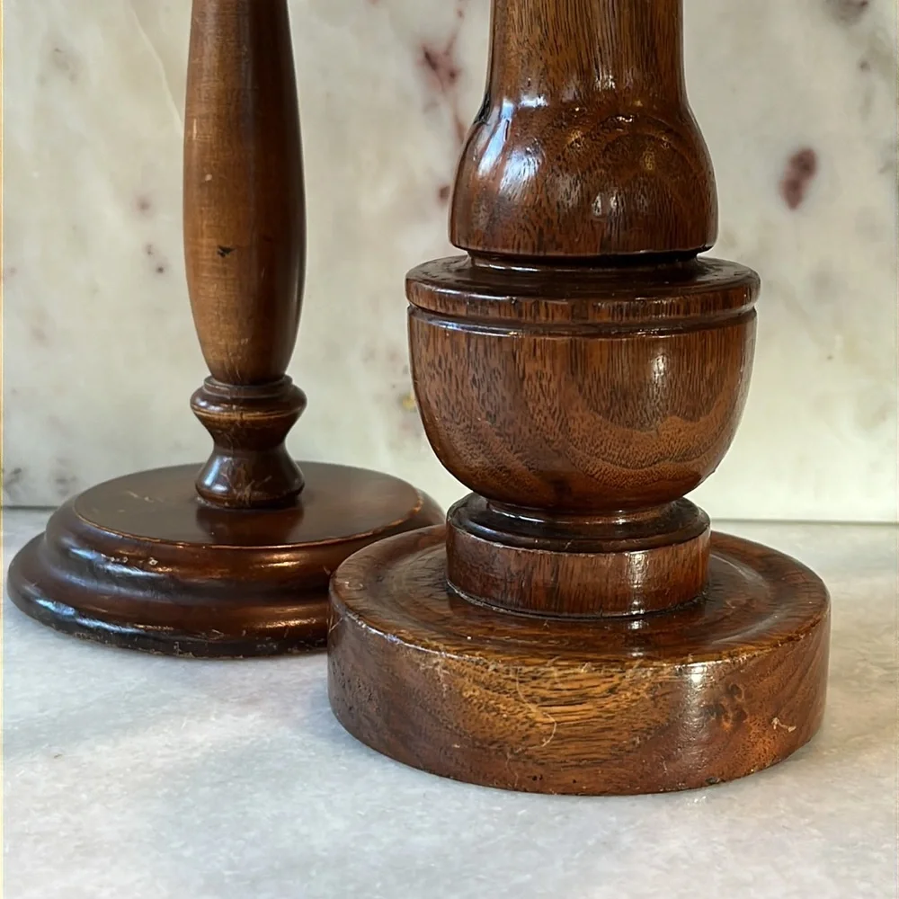 Pair of old wood candle holders - Picture 10 of 12